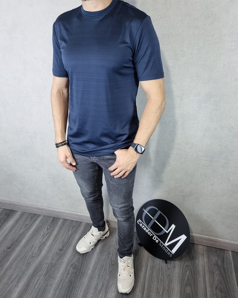 Franela unicolor regular fit estivaneli 50660