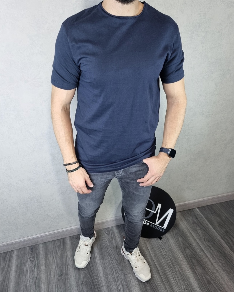 Franela unicolor regular fit estivaneli 50576